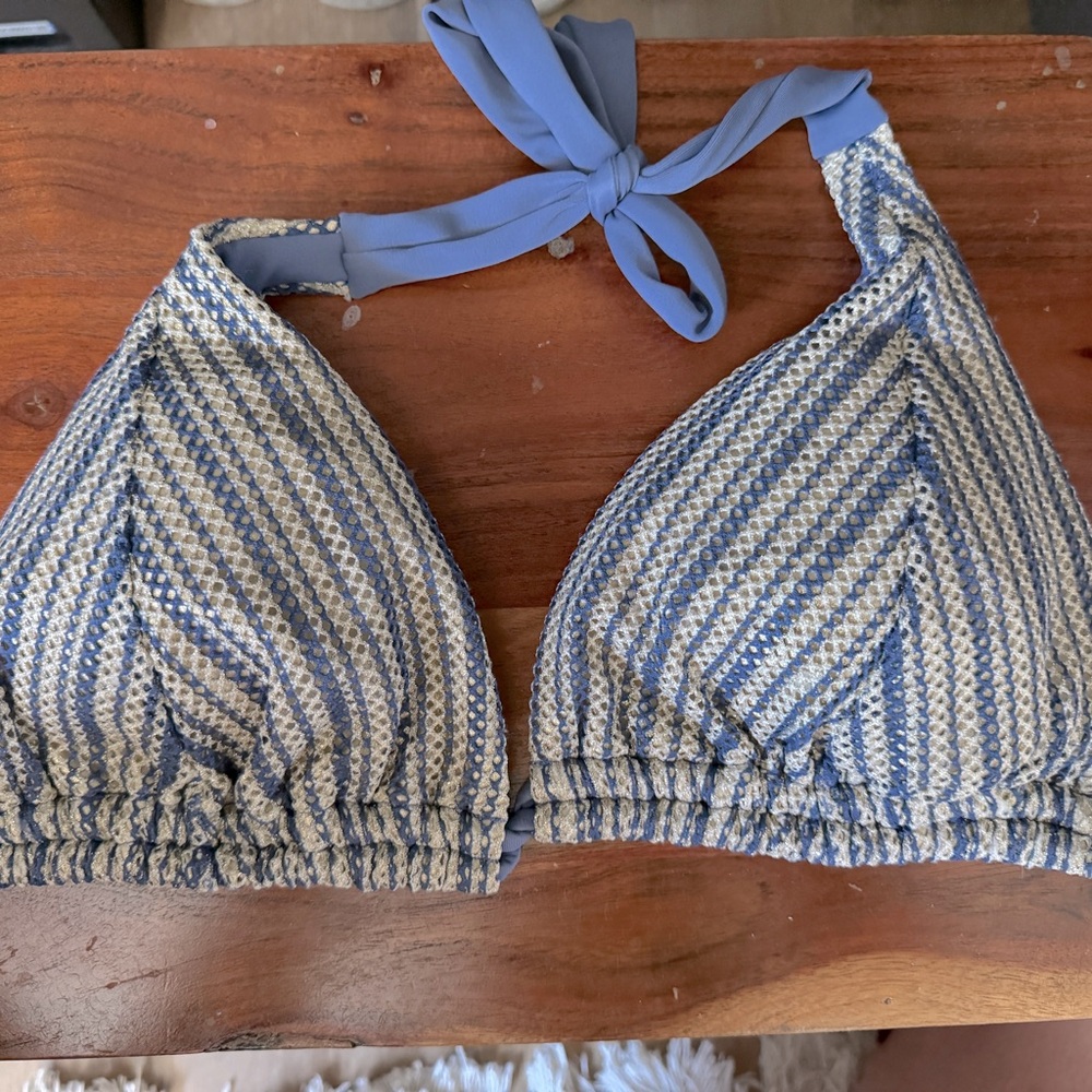 Triangle Halter - image 1